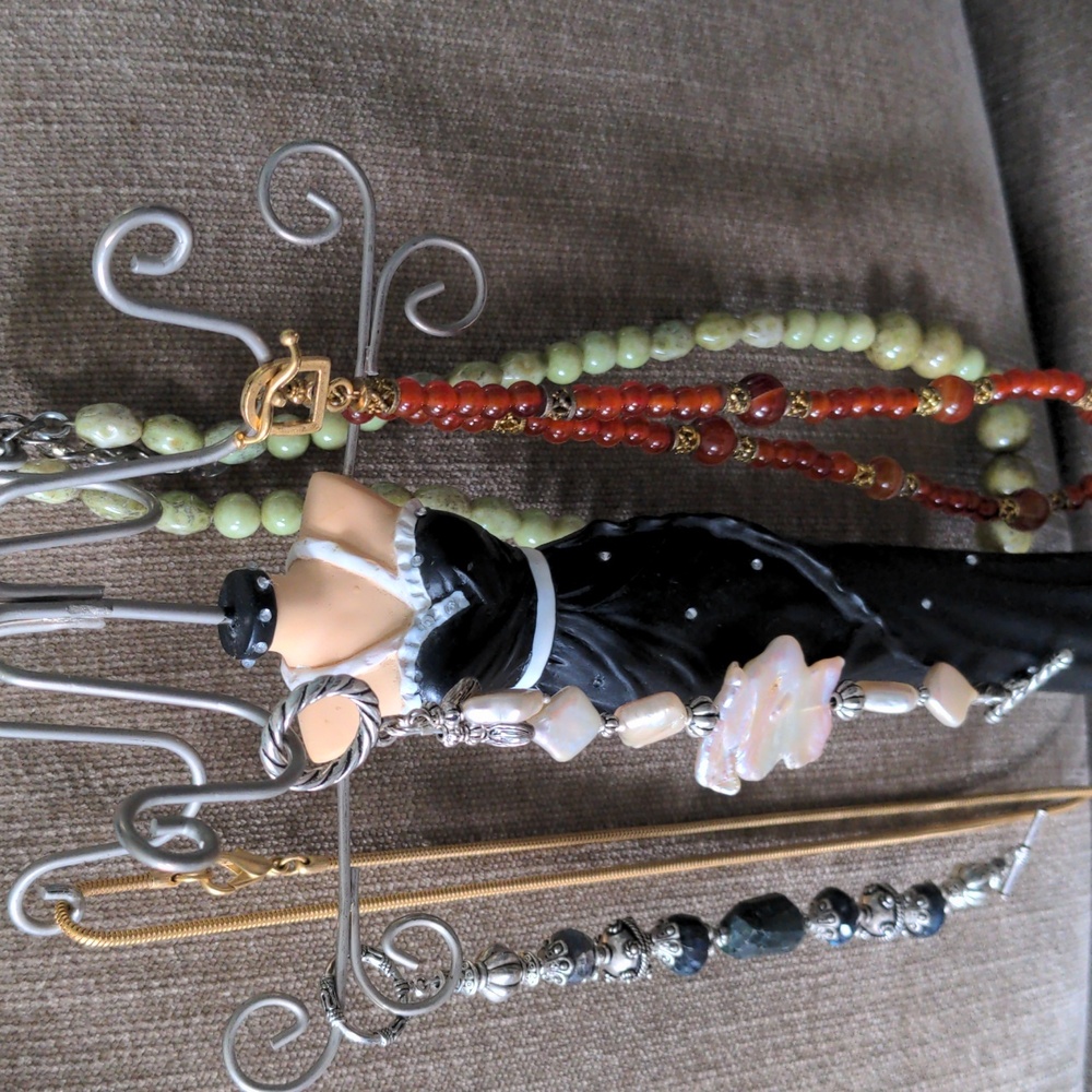 2 Elegant Dress Form Jewelry Holders - Black & White Set. 15" High, Rhinestones - Picture 7 of 9